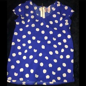 💙 Adorable blue blouse with white polka dots 💙